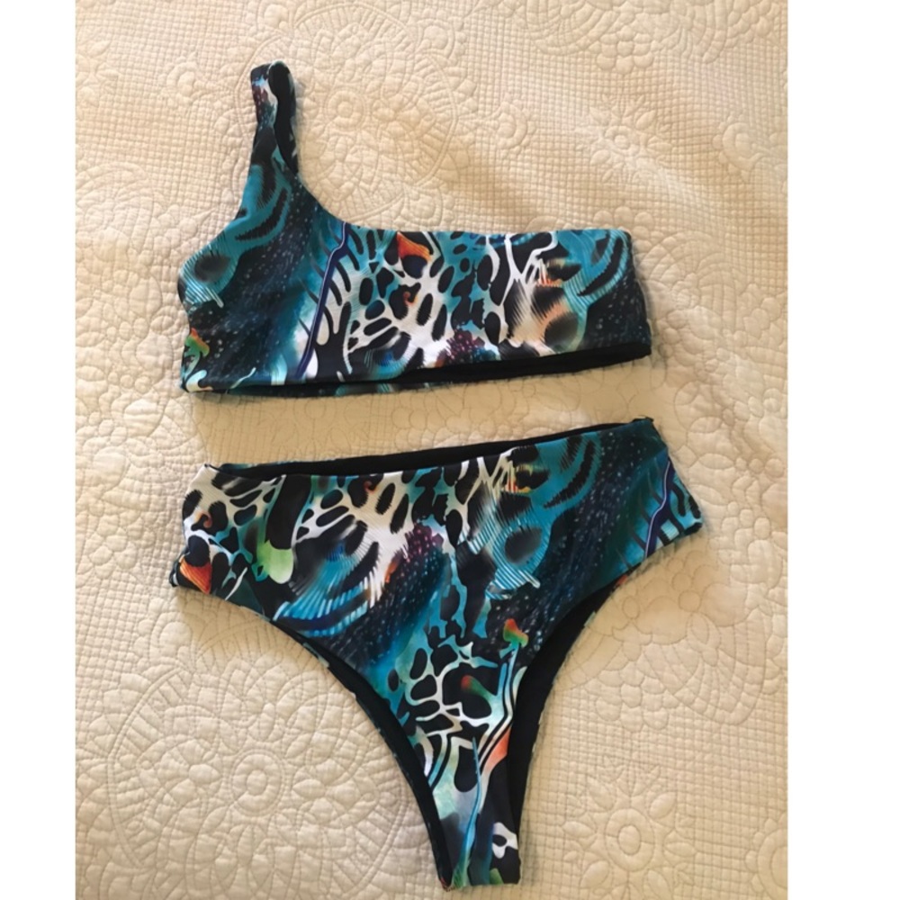 One Shoulder Cheeky Bikini